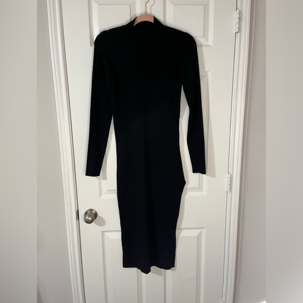 Black body on midi dress with side slit
